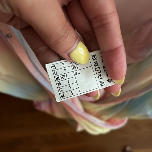 Cover Up - Picture 5 of 5